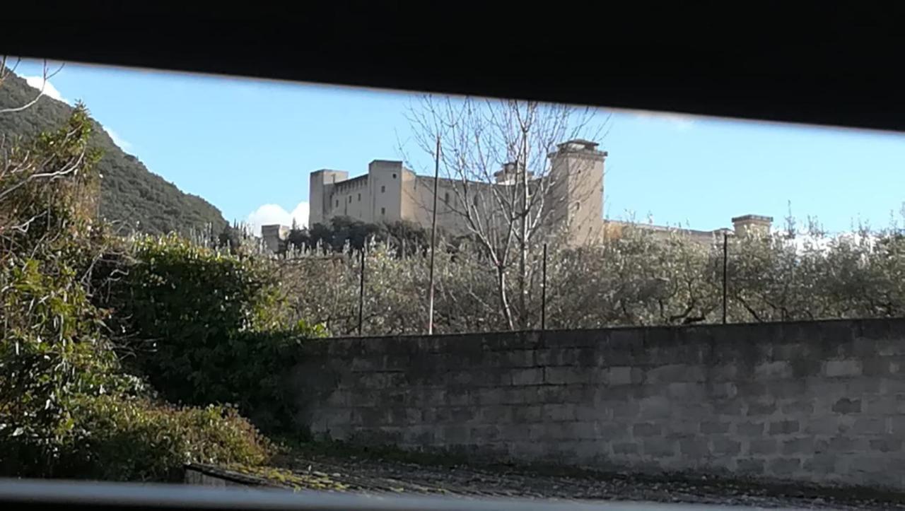 B&B La Rocca Spoleto Bagian luar foto